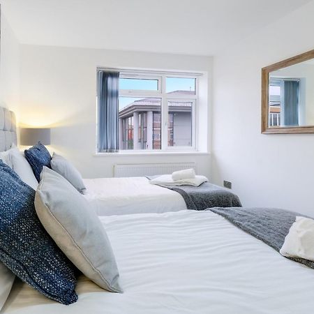 St Martins 2 Bedroom Apartments In Ruislip By 360 Stays Kültér fotó