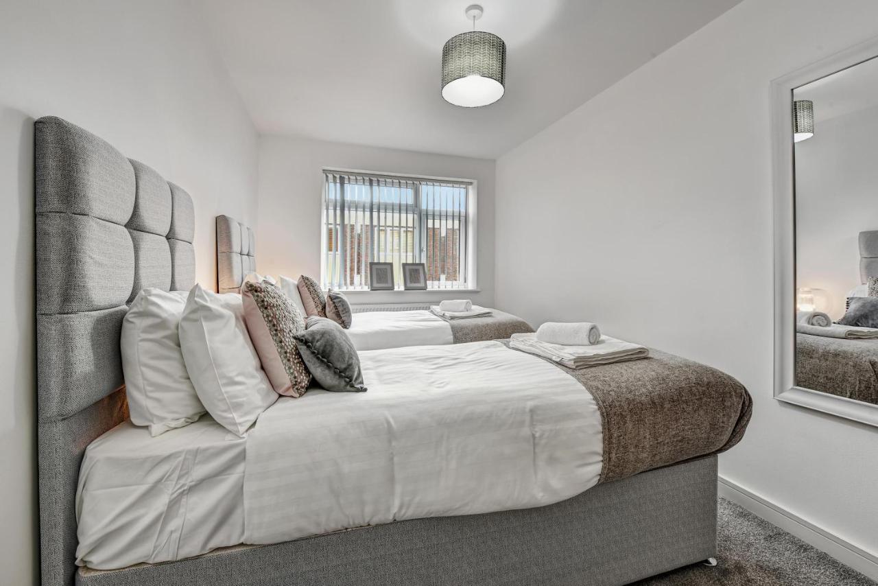 St Martins 2 Bedroom Apartments In Ruislip By 360 Stays Kültér fotó