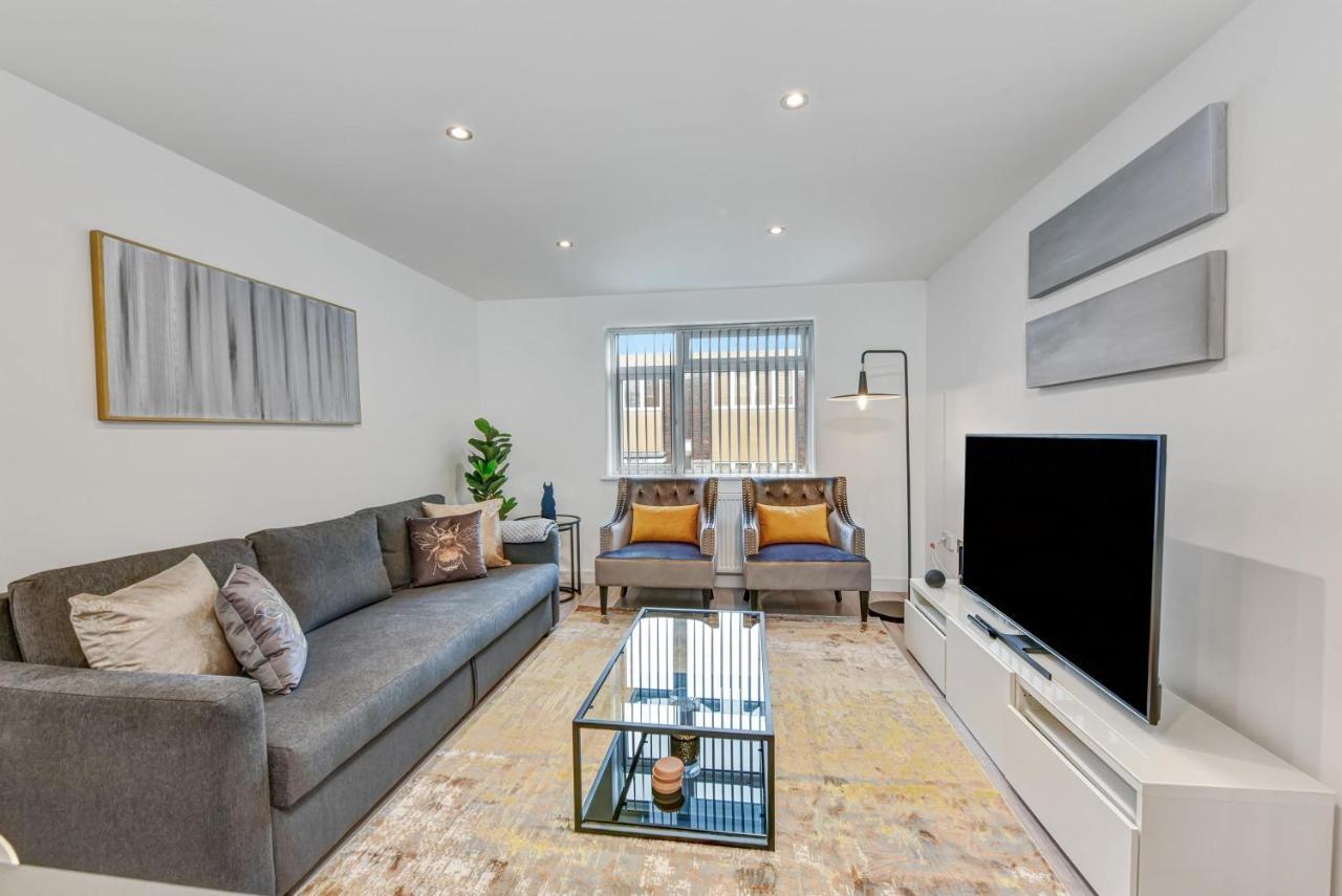 St Martins 2 Bedroom Apartments In Ruislip By 360 Stays Kültér fotó