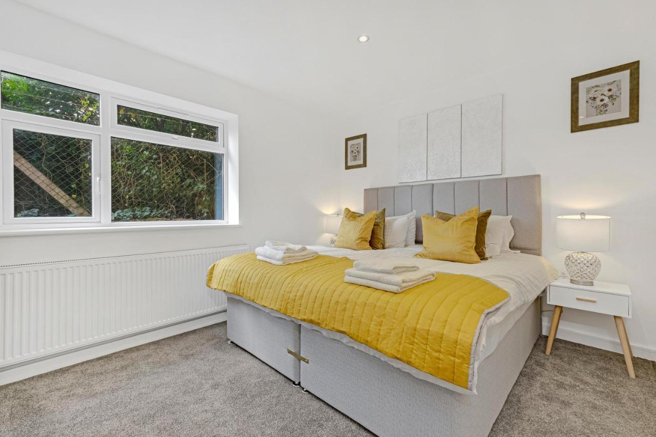 St Martins 2 Bedroom Apartments In Ruislip By 360 Stays Kültér fotó
