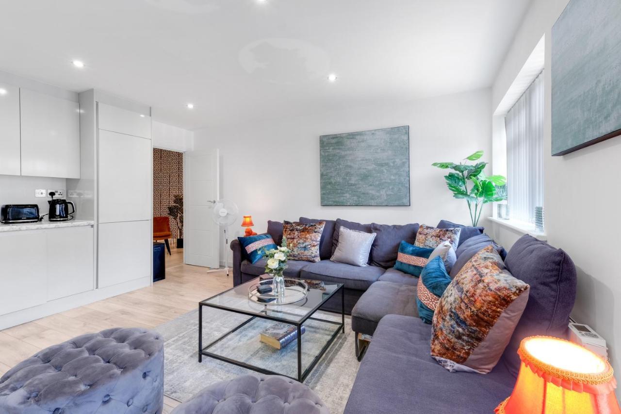 St Martins 2 Bedroom Apartments In Ruislip By 360 Stays Kültér fotó