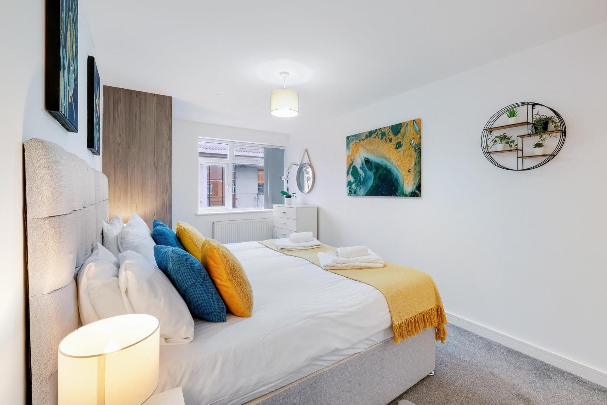 St Martins 2 Bedroom Apartments In Ruislip By 360 Stays Kültér fotó