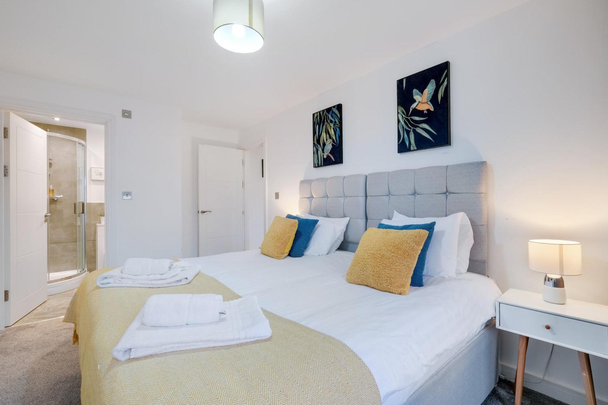 St Martins 2 Bedroom Apartments In Ruislip By 360 Stays Kültér fotó